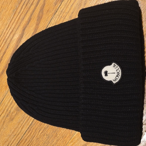 Moncler × Palm Angels Black Ribbed Beanie - Picture 1 of 5